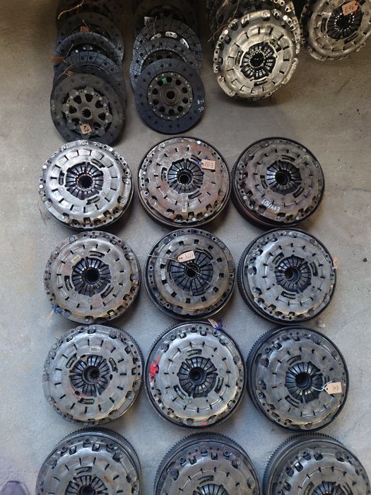 Съединител Маховик Притискател BMW БМВ  ф10 ф11 ф20 Е87 Е90 х1 х3 **