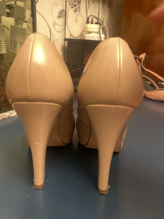 Продам туфли женские