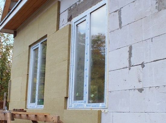 Утеплением сданий домов пенополиуретаном базальтом