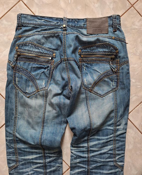 Blugi stil affliction