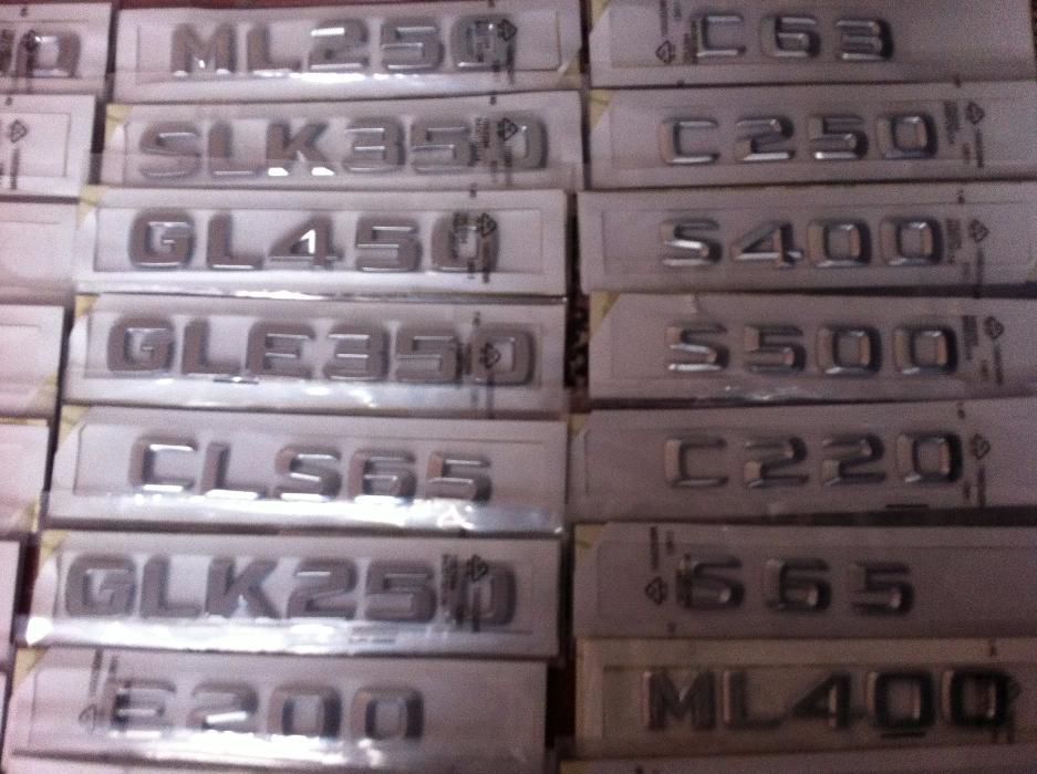 Emblema Mercedes-Benz ABS