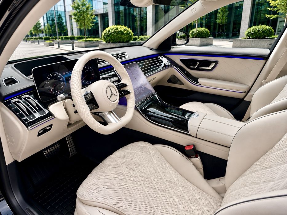 De inchiriat Mercedes S500 & Vito 8+1 & V class cu Șofer | Transfer Aeroport