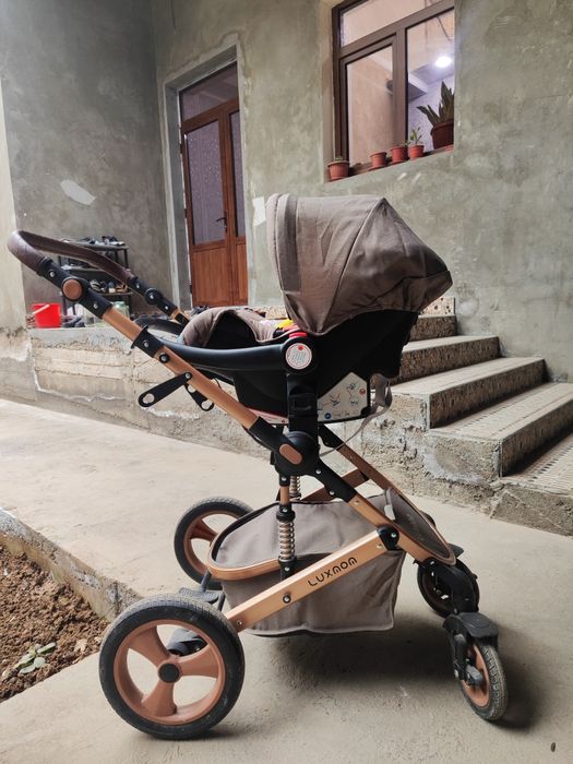 Bolalar kolyaskasi 2v1 sastayana chotkiy akuratniy ishltilgan