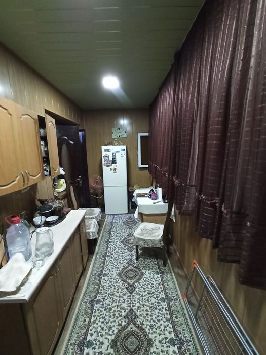 Уй сотилади жихози бн