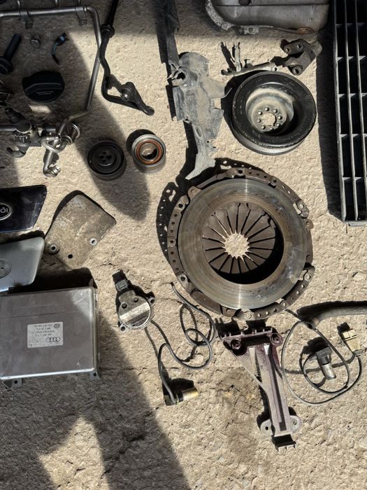 Продам запчасти с двигателя 2.6 ABC