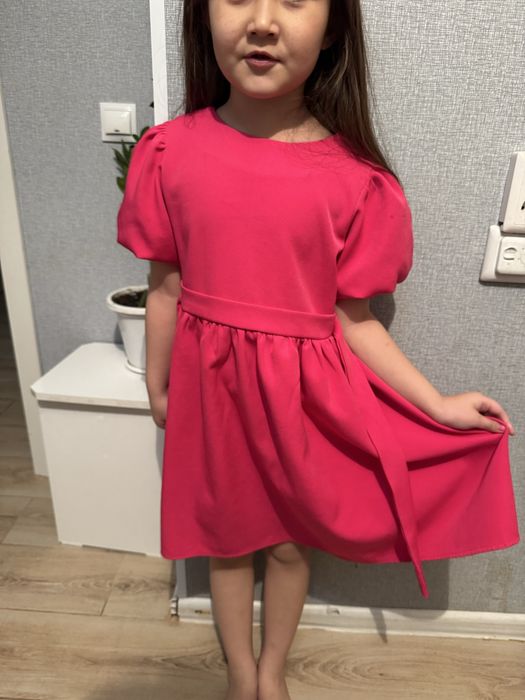 Платье на девочку с рукавами фонарики