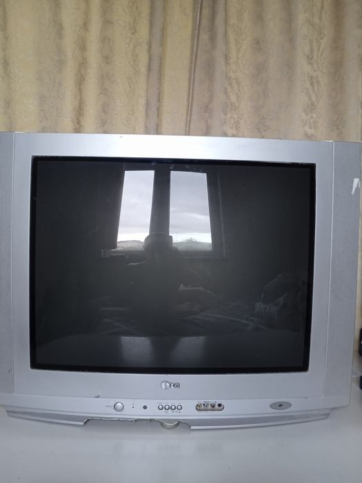телевизор LG 10.000 тенге