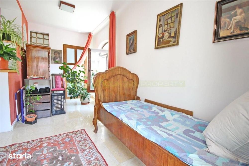 Apartament spatios cu doua camere de inchiriat la casa