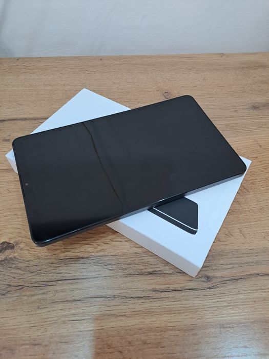 продам самсунг Таб А11 планшет торг есть