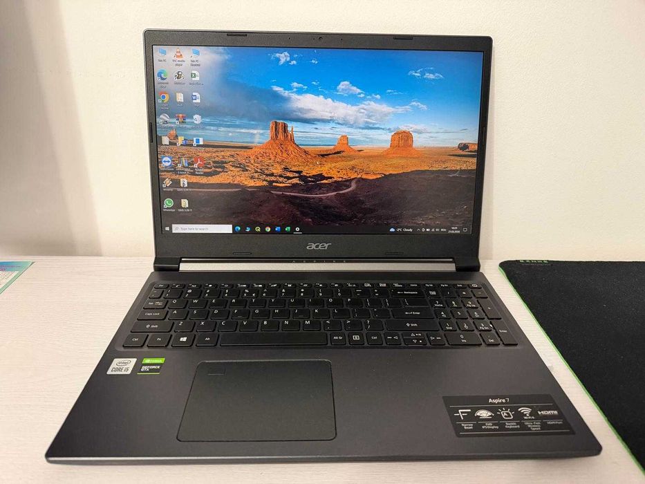 Laptop ACER i5-10th Gen, SSD 512 GB, 8 GB RAM, stare foarte bună