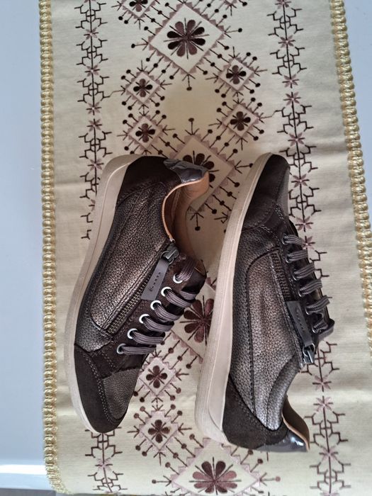 Елегантни дамски маратонки 38 номир