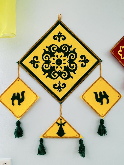 Национальный орнамент