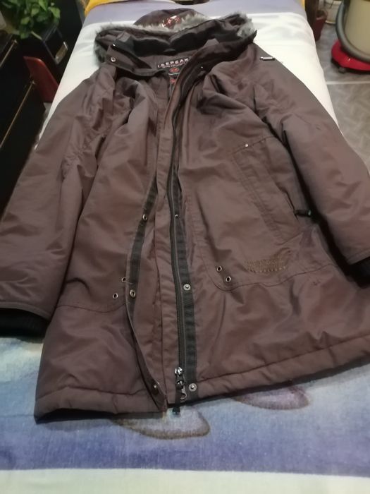 Дамски връхни дрехи 20лв броя