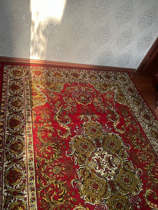 Ковёр  шерстиной