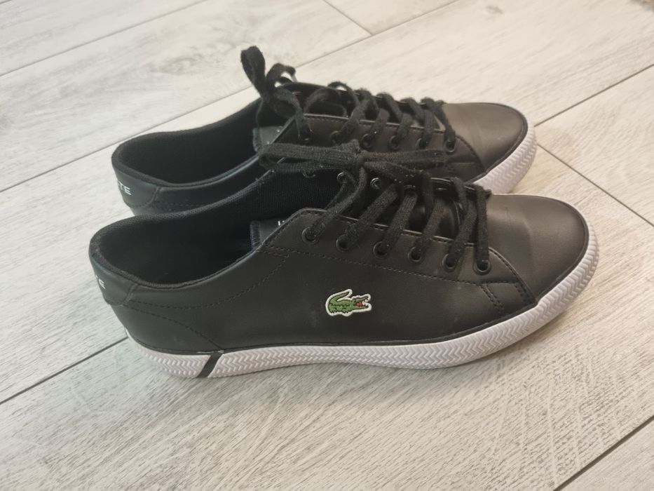 Adidasi Lacoste, marimea 39