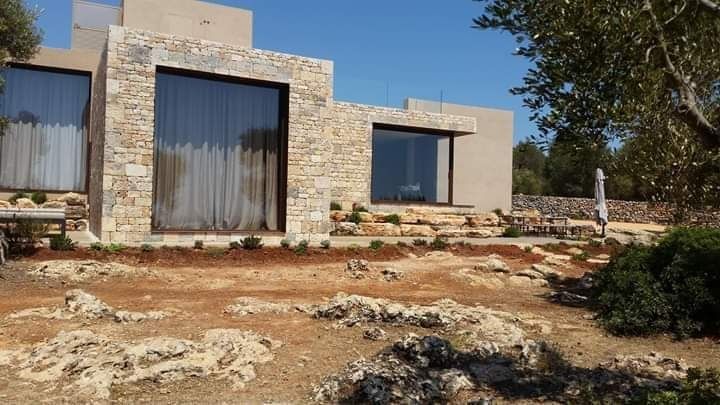 Fac ziduri piatră masivă