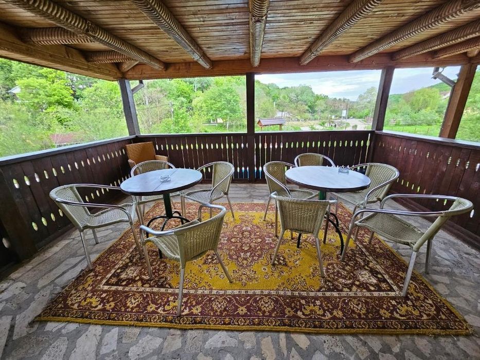 Inchiriez pensiunea "CASA cu TURN" in statiunea Sarata Monteoru