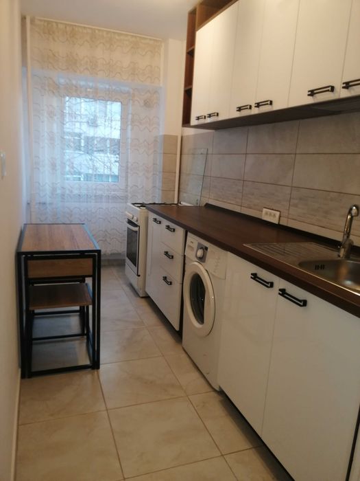 Proprietar, ofer spre inchiriere garsoniera , zona Piata Muncii