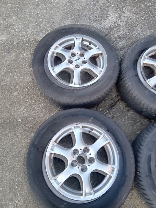 Лята джанти 16цола с зимни гуми 215/65/16 7мм нисан Nissan mazda Toyot
