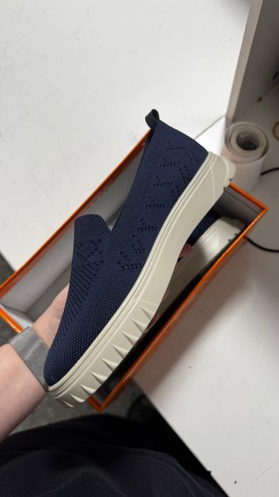 Обувь женская 40-40.5