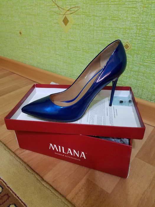 Элегантные туфли 2-х видов, размер 40.