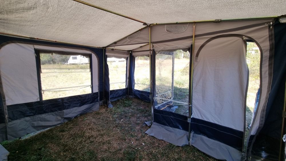 2 Corturi Rulota: SunnCamp 260m,  Solaris Siena  7,70 - 7,90m