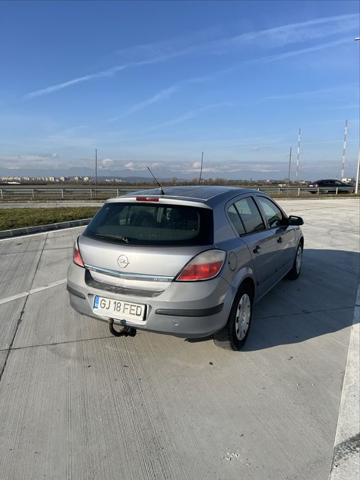 OPEL Astra 2005 — imagine 3