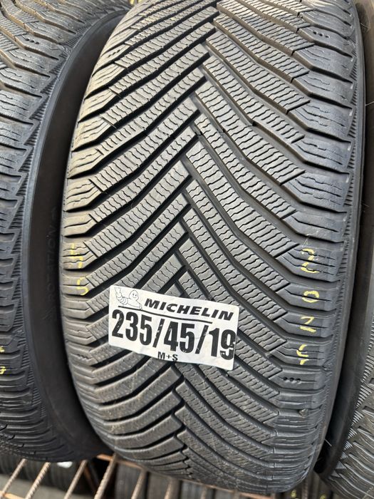 235/45/19 michelin 2024 mixte