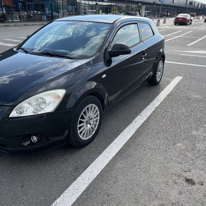 Kia Pro Ceed, sunt al doilea proprietar.