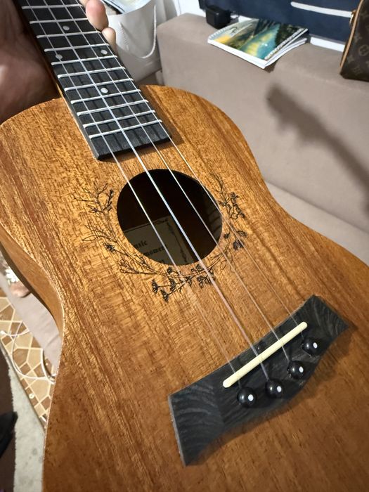 Укулеле идеальная состояние