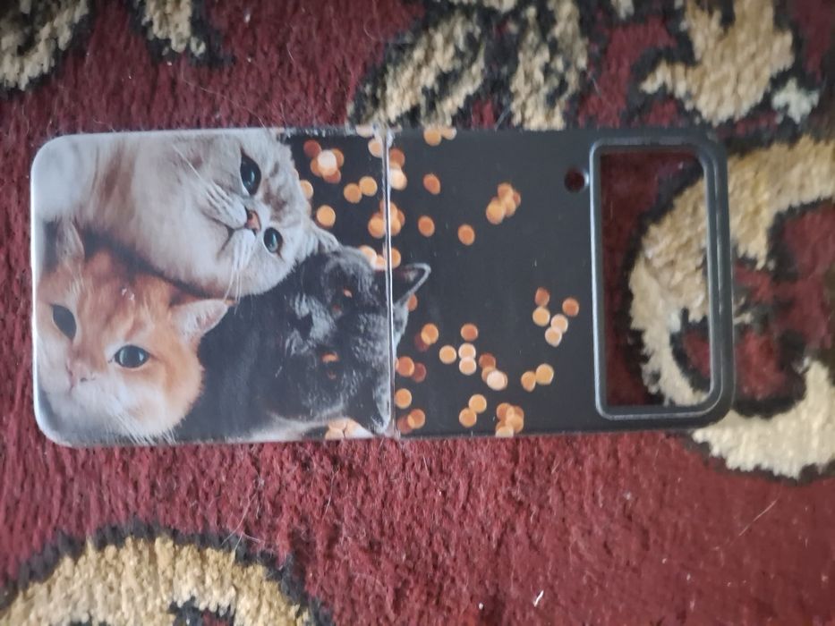 Продам  чехол для телефона