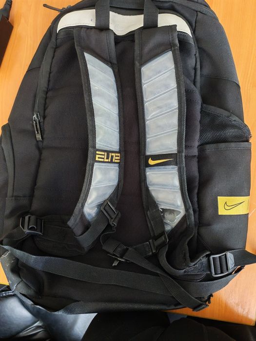 Протам сумку найк элит
