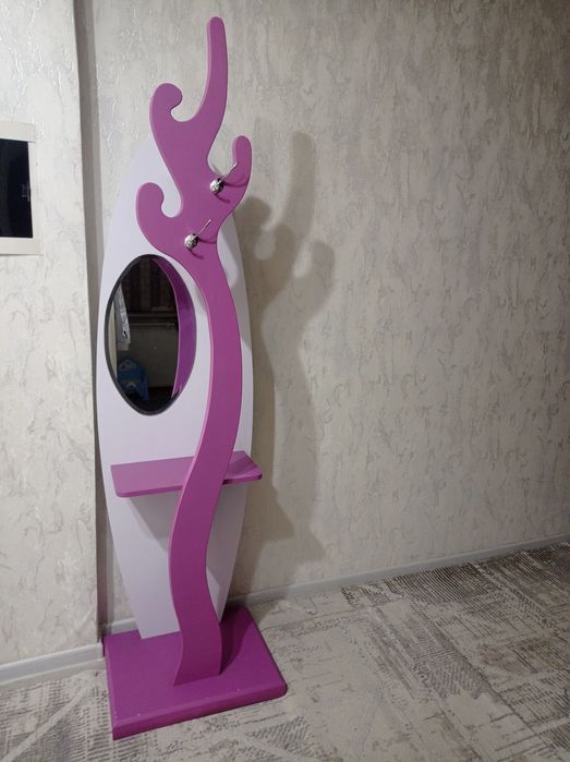 Зеркало подставка вешалка