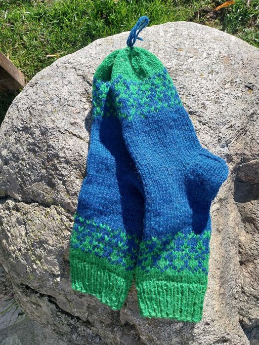 Вълнени чорапи налични и по поръчка