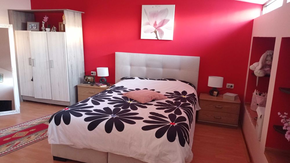 Inchiriez apartament