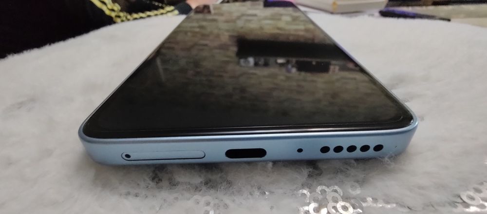 Xaomi redmi note13 с гаранция!