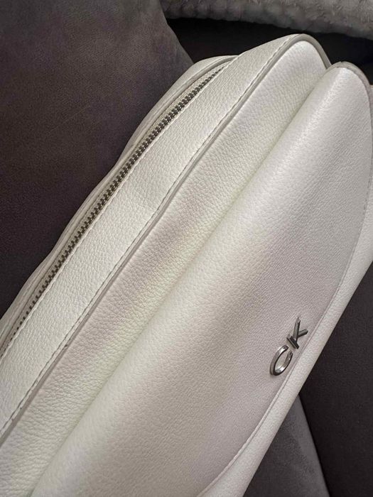 Дамска чанта Calvin Klein