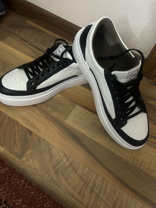 Adidasi Sport Marca Sârbu Atelier