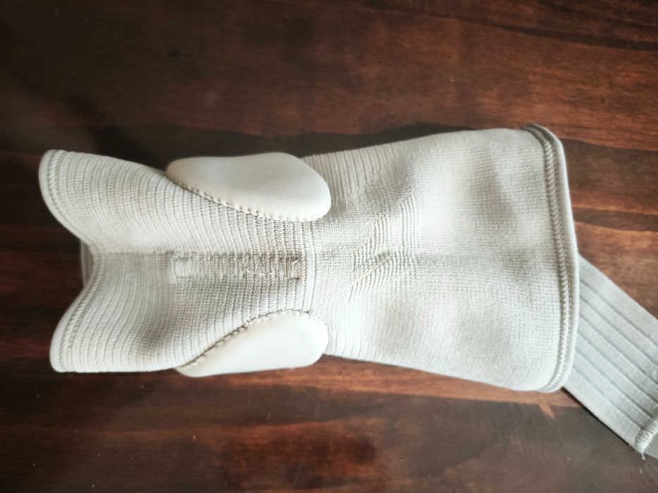 Ортеза / налакътник 3M FUTURO 2бр. Нови