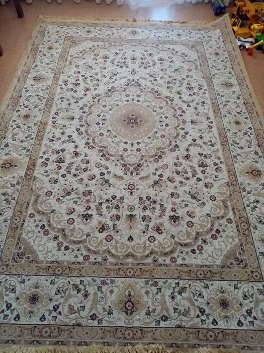 Продам натуральные ковры