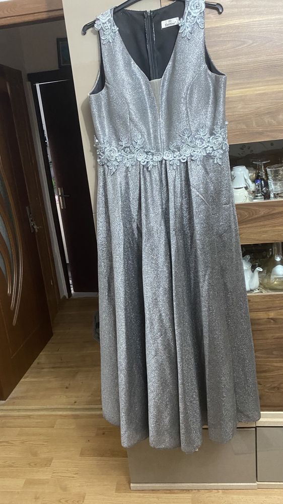 Rochie Gri Eleganta Ramnicu Valcea OLX Ro