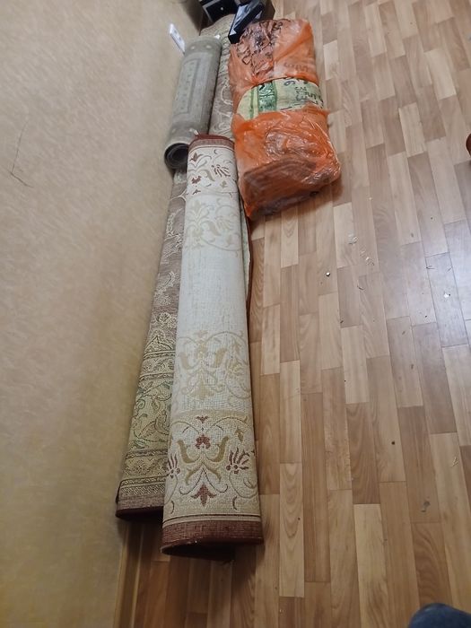 Продаётся вещи б у