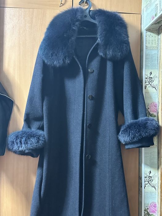 Пальто шерстяное и  натуралка мех