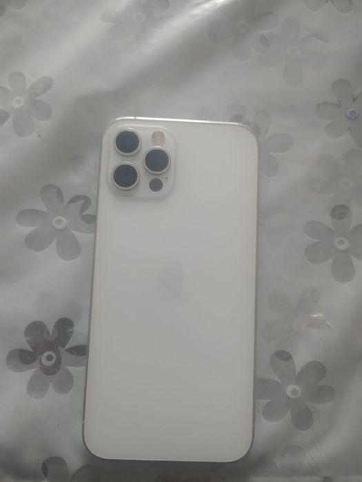 Iphone 12 pro holati ideal