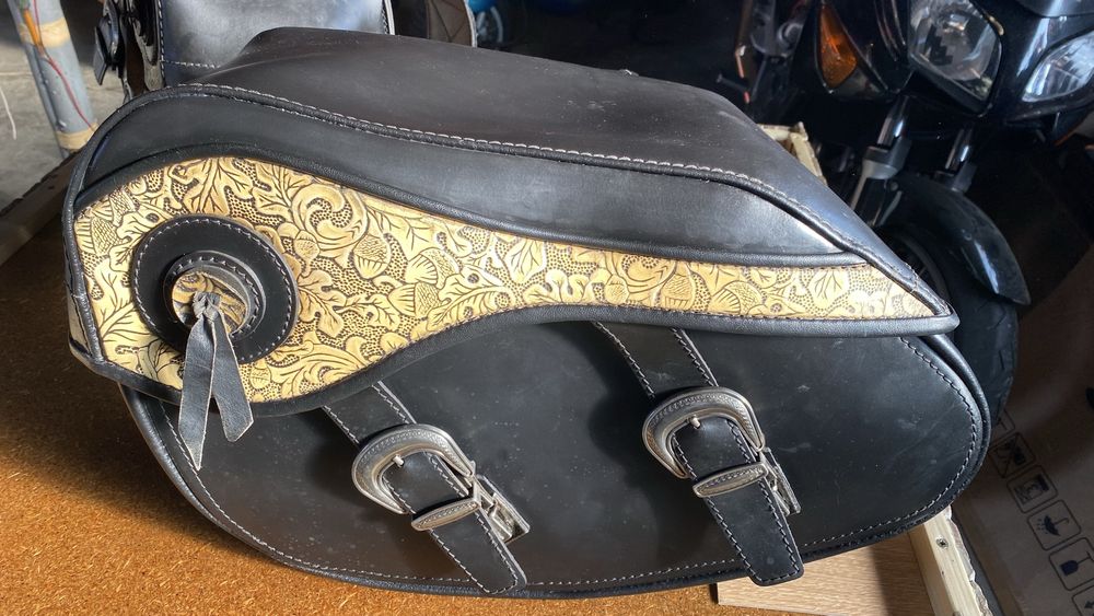 Coburi /Genti moto laterale din piele