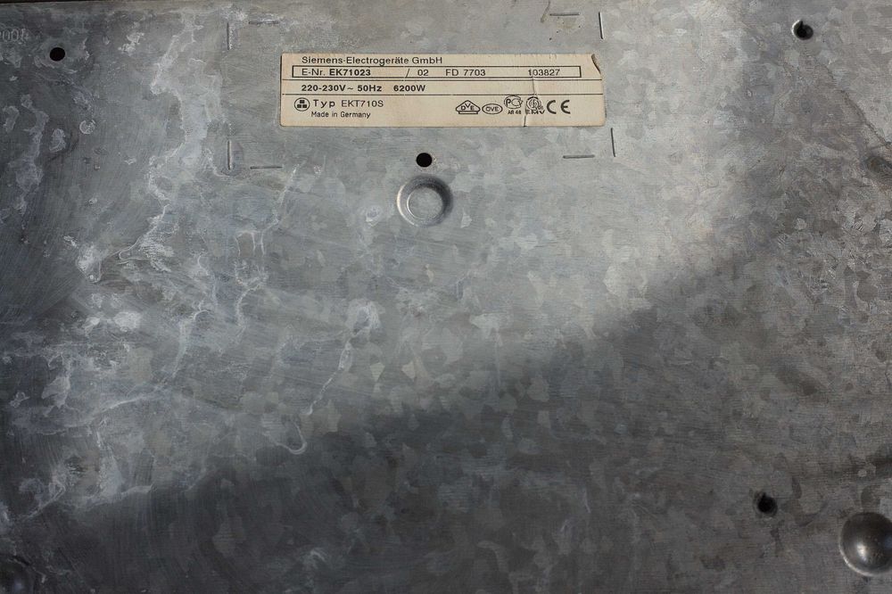 Керамичен котлон за вграждане Simens - 6200 W, запазен