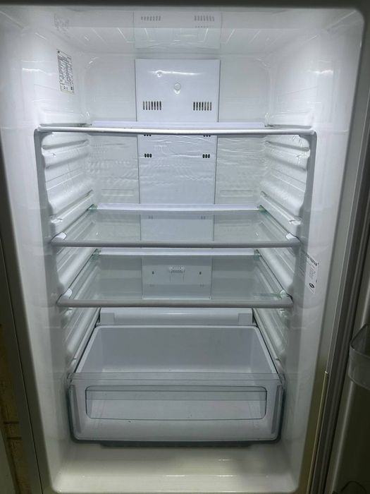 Продаю холодильник Samsung