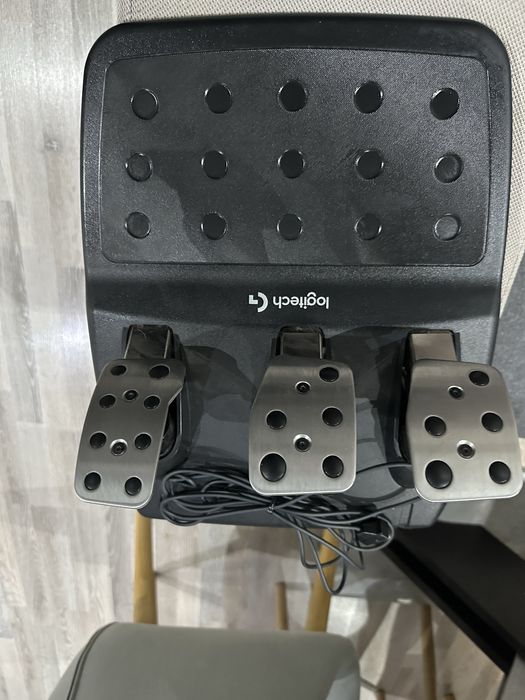 Logitech G29 волан чисто нов