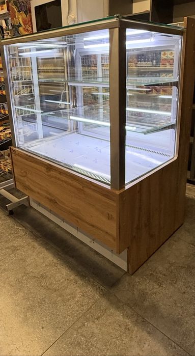 Продам холодильники