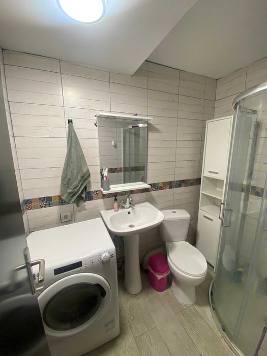 Închiriez apartament cu o cameră